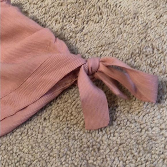 Blush pink off the shoulder top - Picture 2 of 3